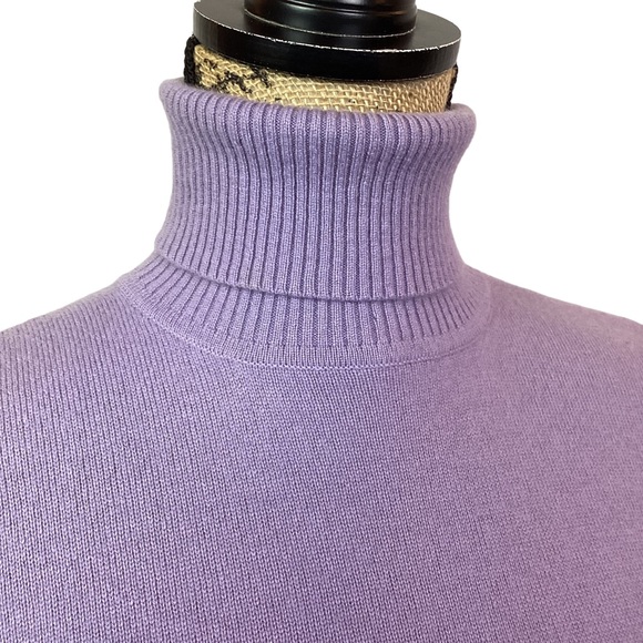 Marshall Fields Cashmere Turtleneck Sweater Lilac - Picture 4 of 8